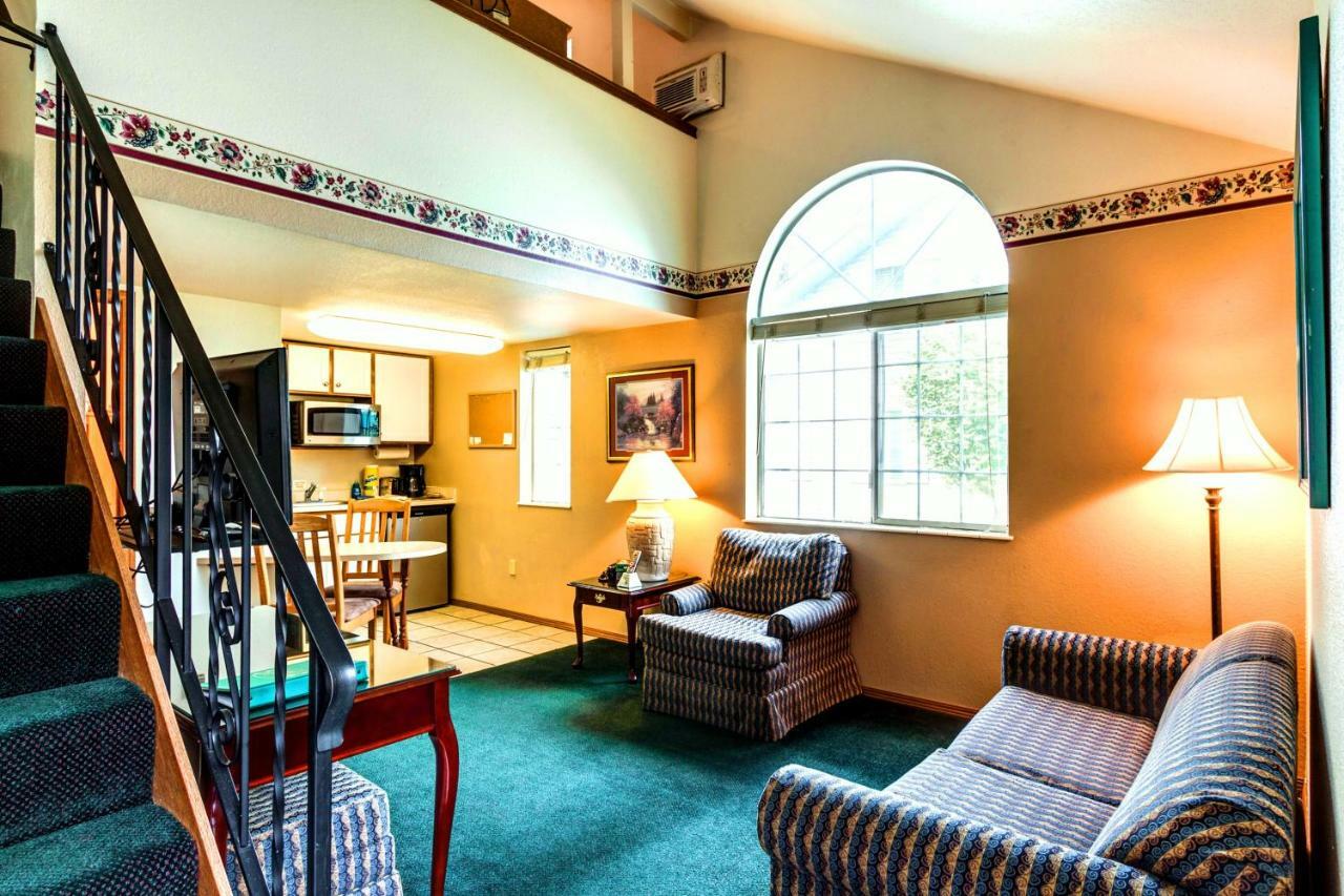 Turning Leaf Townhome Suites Fairwood 外观 照片